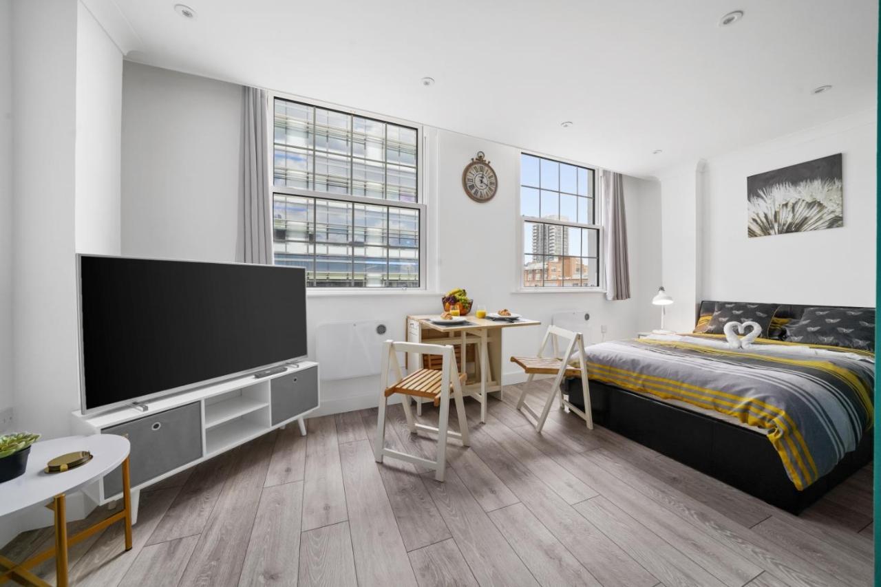 Studio In The Heart Of The City - Aldgate Zone 1 London Kültér fotó